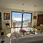 De Maître Avec Climatisation Et Vue Sur - Fr-1-768-129 Villa *