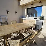 Villa De Maître Avec Climatisation Et Vue Sur - Fr-1-768-129