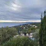 De Maître Avec Climatisation Et Vue Sur - Fr-1-768-129